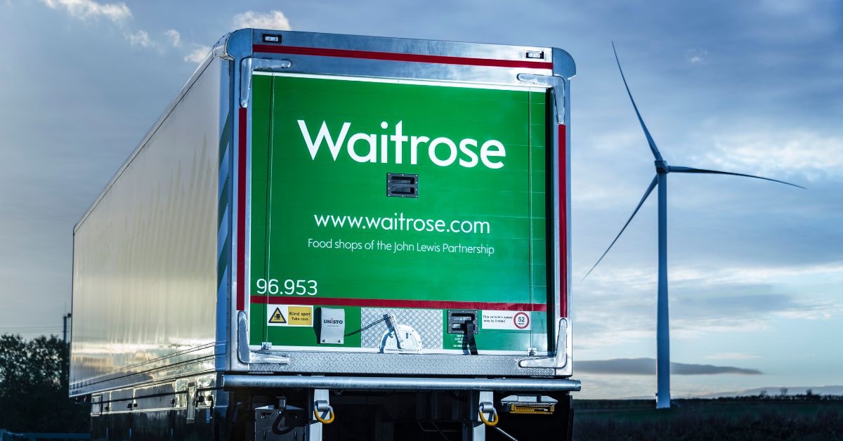 waitrose-trailer vor Windrad